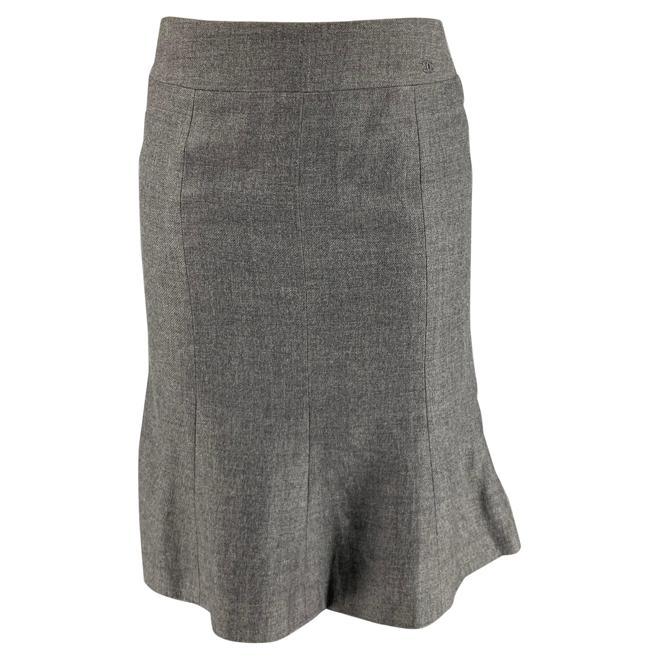 CHANEL Size 2 Grey Linen Cashmere A-Line Skirt For Sale