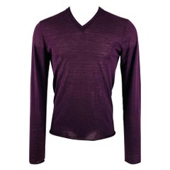 Dolce & Gabbana Size XS Purple Knitted Wool V-Neck Pullover (Pull à col en V en laine tricotée)