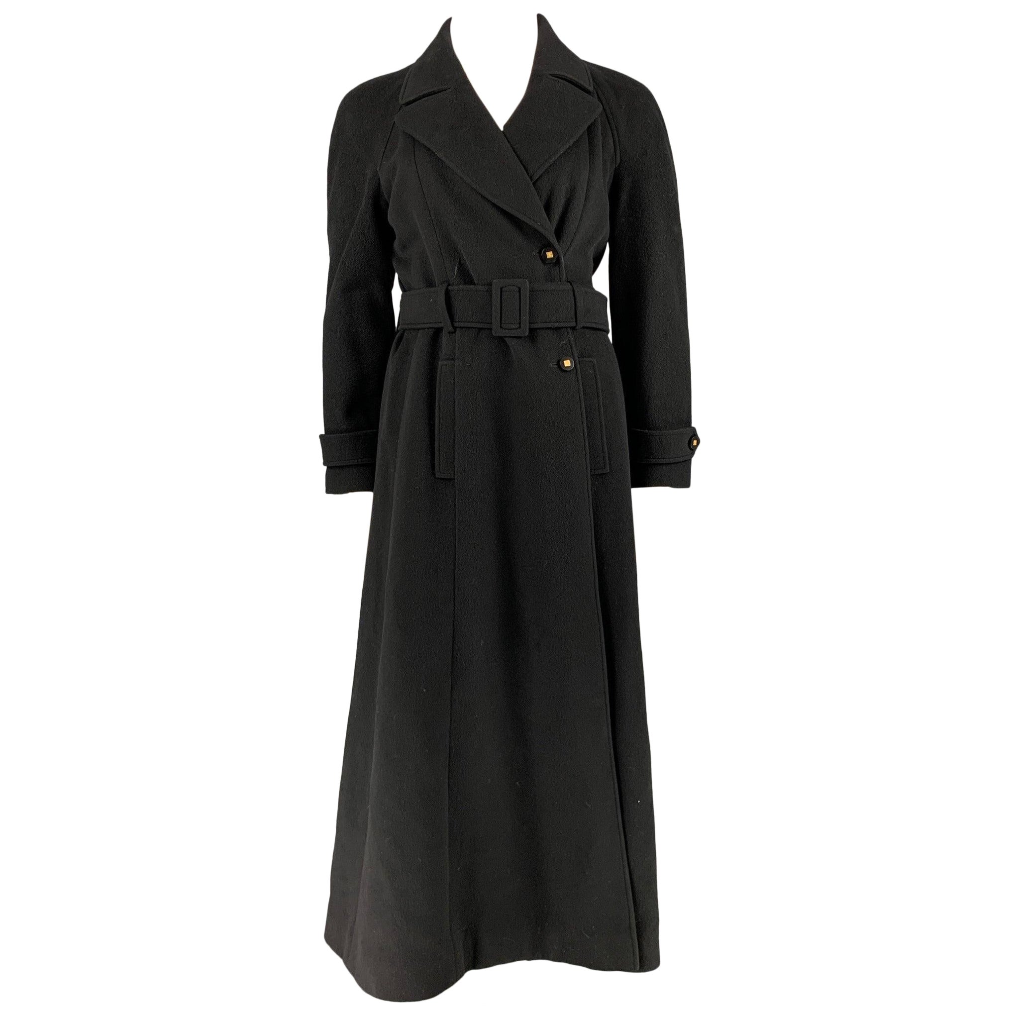 CHANEL Taille 10 Manteau croisé en cachemire noir en vente