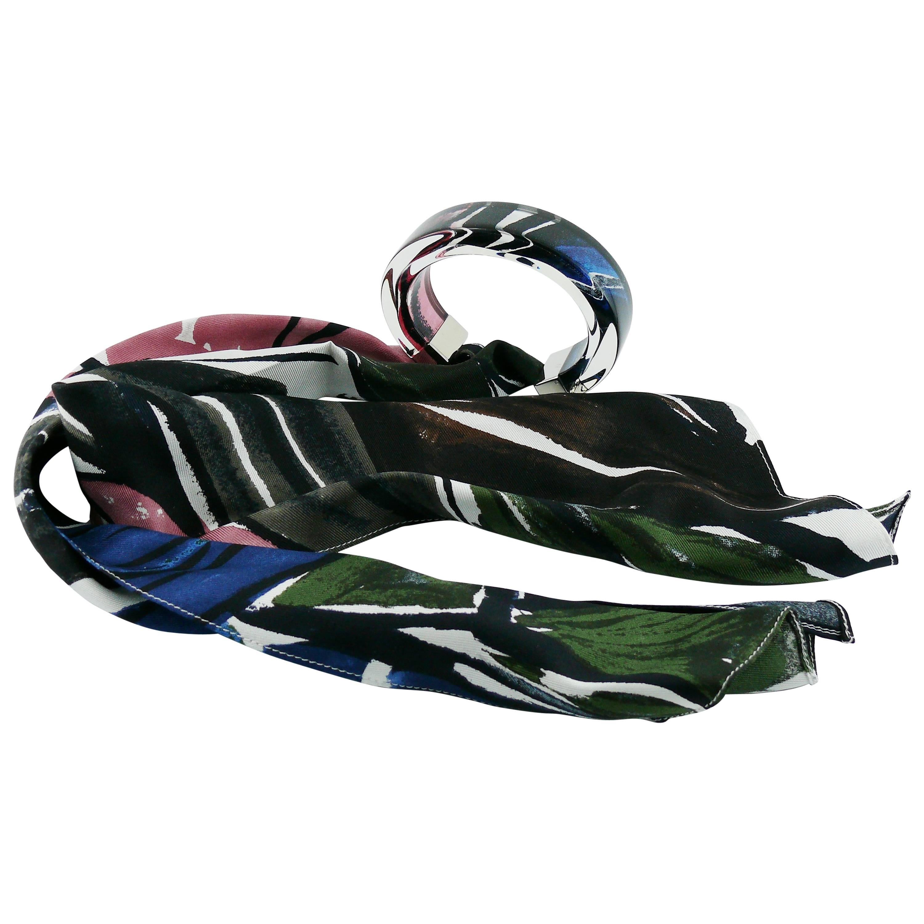 Christian Dior - Bracelet écharpe en soie et lucite transparente en vente