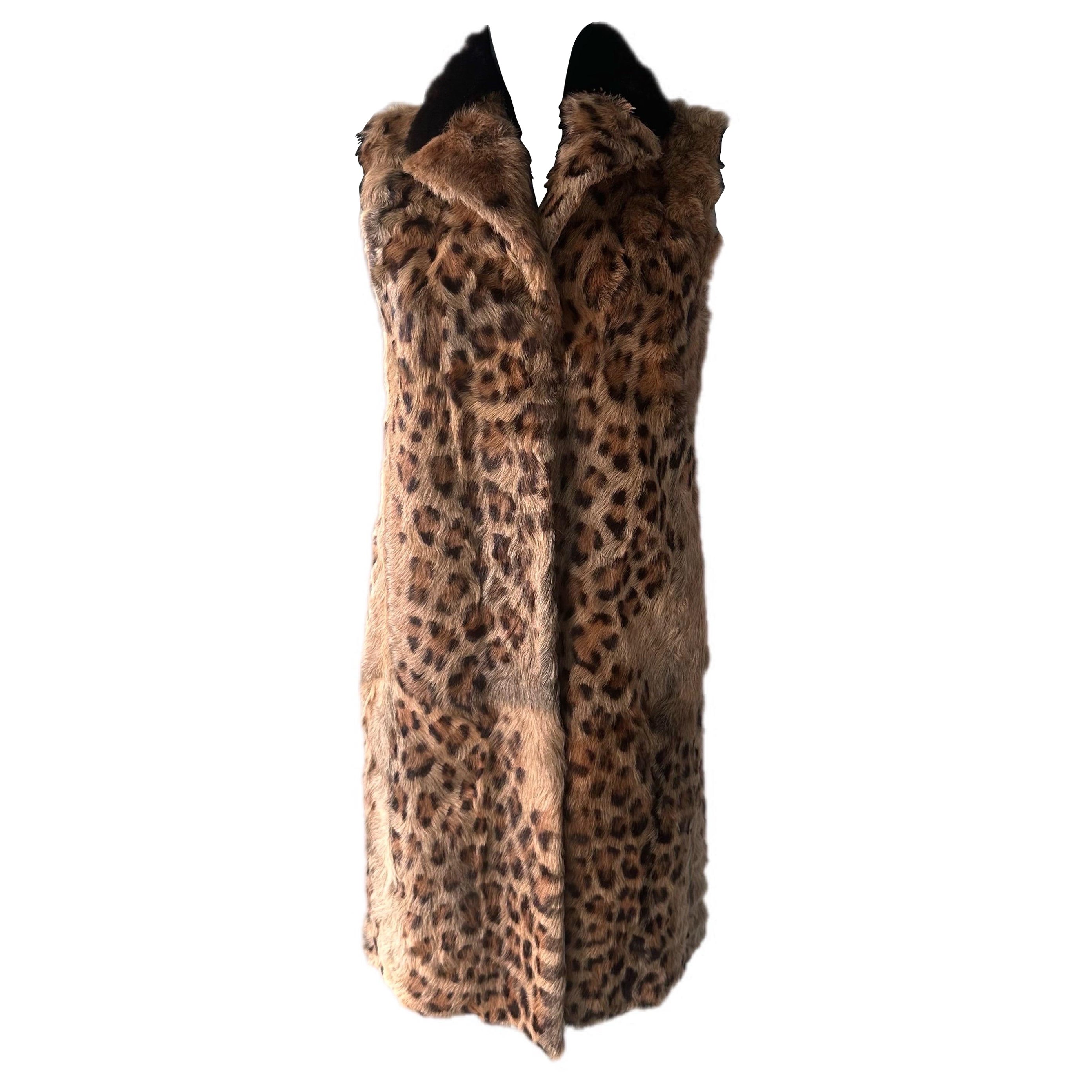 Gilet Prada  in pelliccia di capretto con stampa animalier For Sale