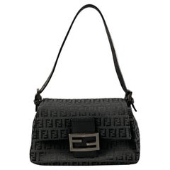 FENDI Schwarze Monogrammierte Handtasche