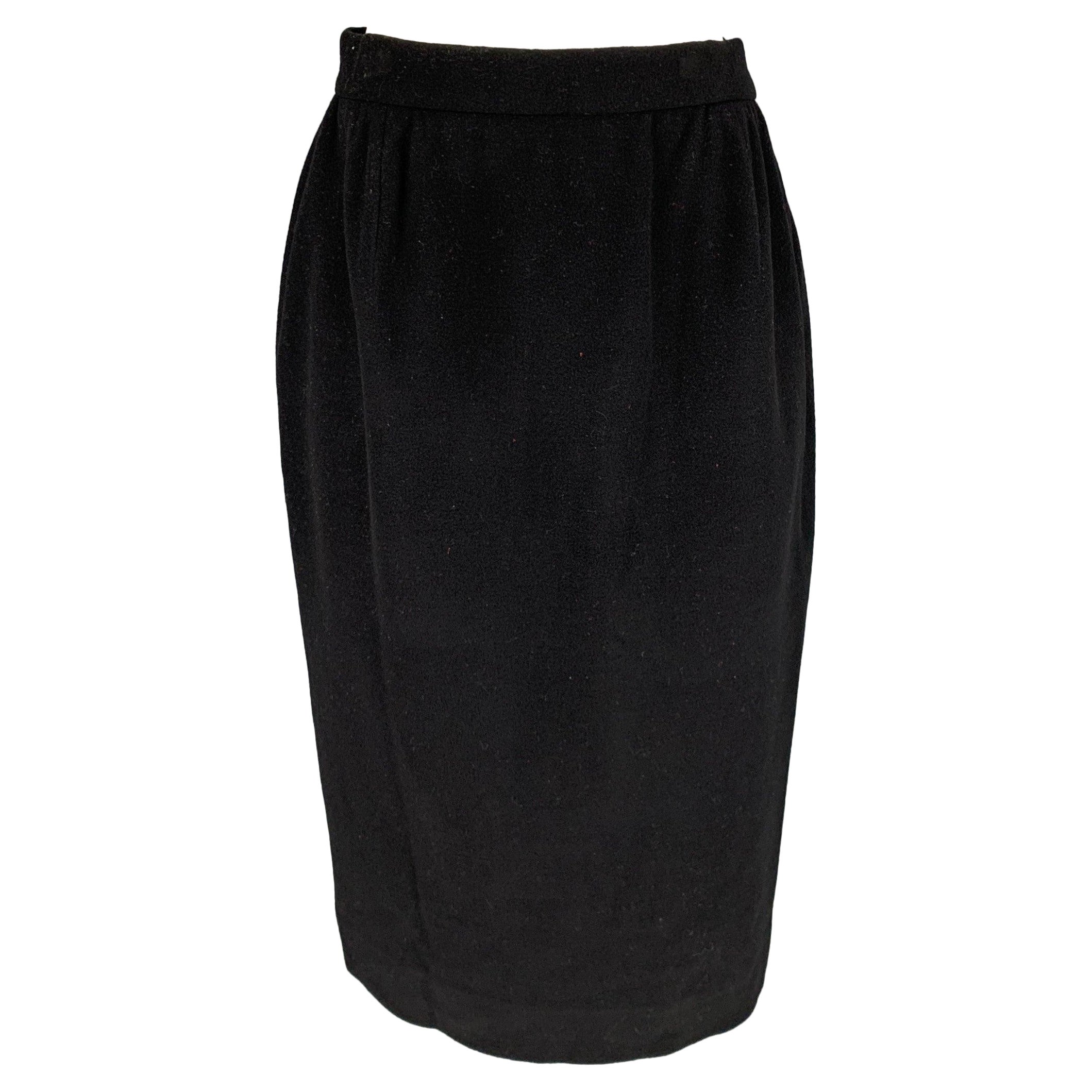 DONNA KARAN Size 4 Black Wool Cashmere Pencil Skirt For Sale