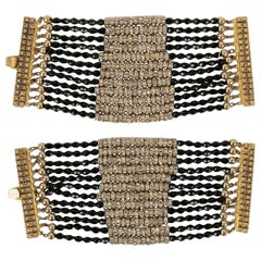 Valentino paire de bracelets haute couture en perles noires