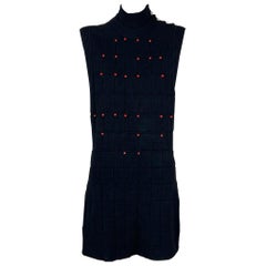 Chanel Shanghai - Petite robe noire à boutons CC
