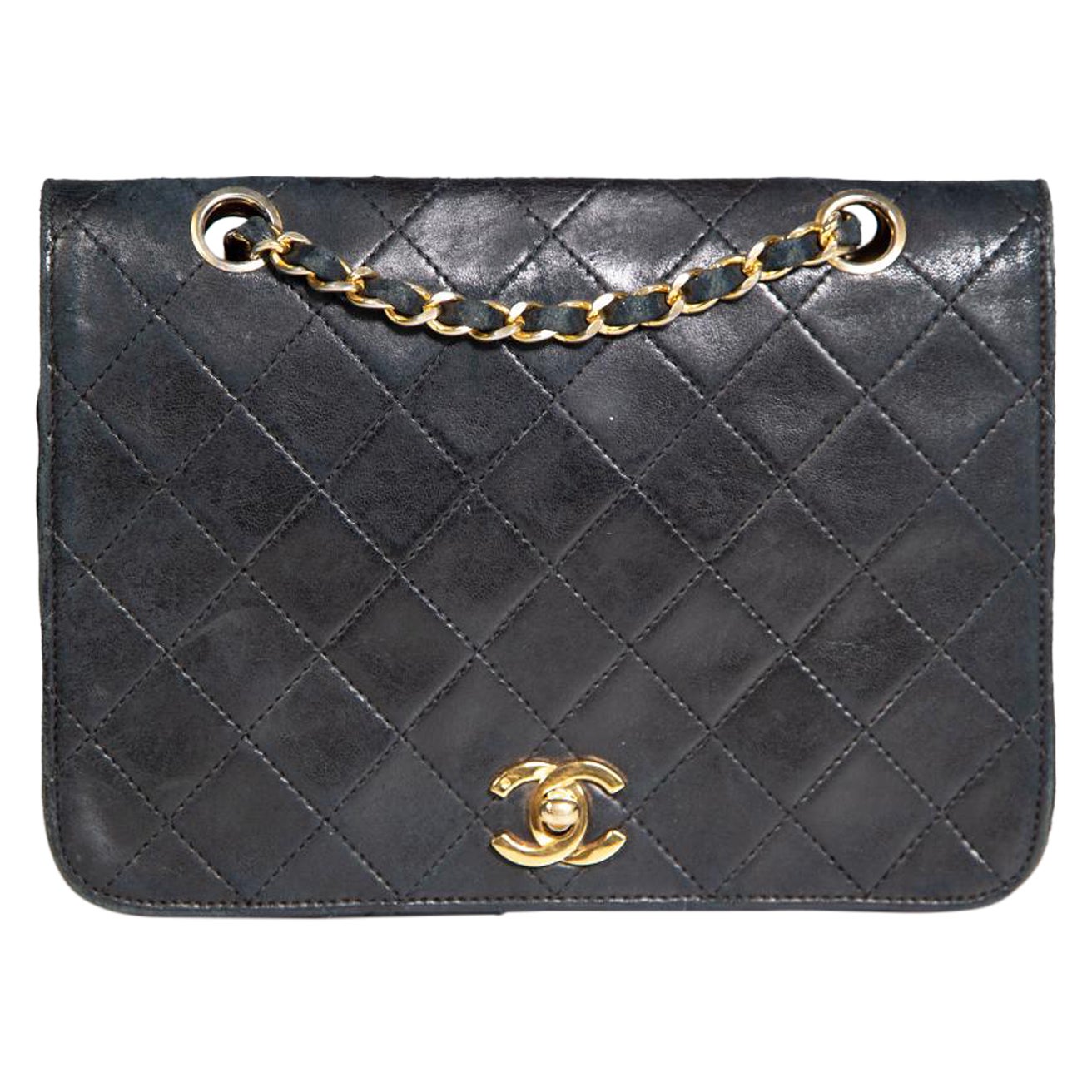 Chanel Vintage Black Lambskin Quilted Flap Bag For Sale