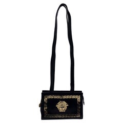 Gianni Versace Couture Vintage Schwarze Medusa Umhängetasche aus Leder