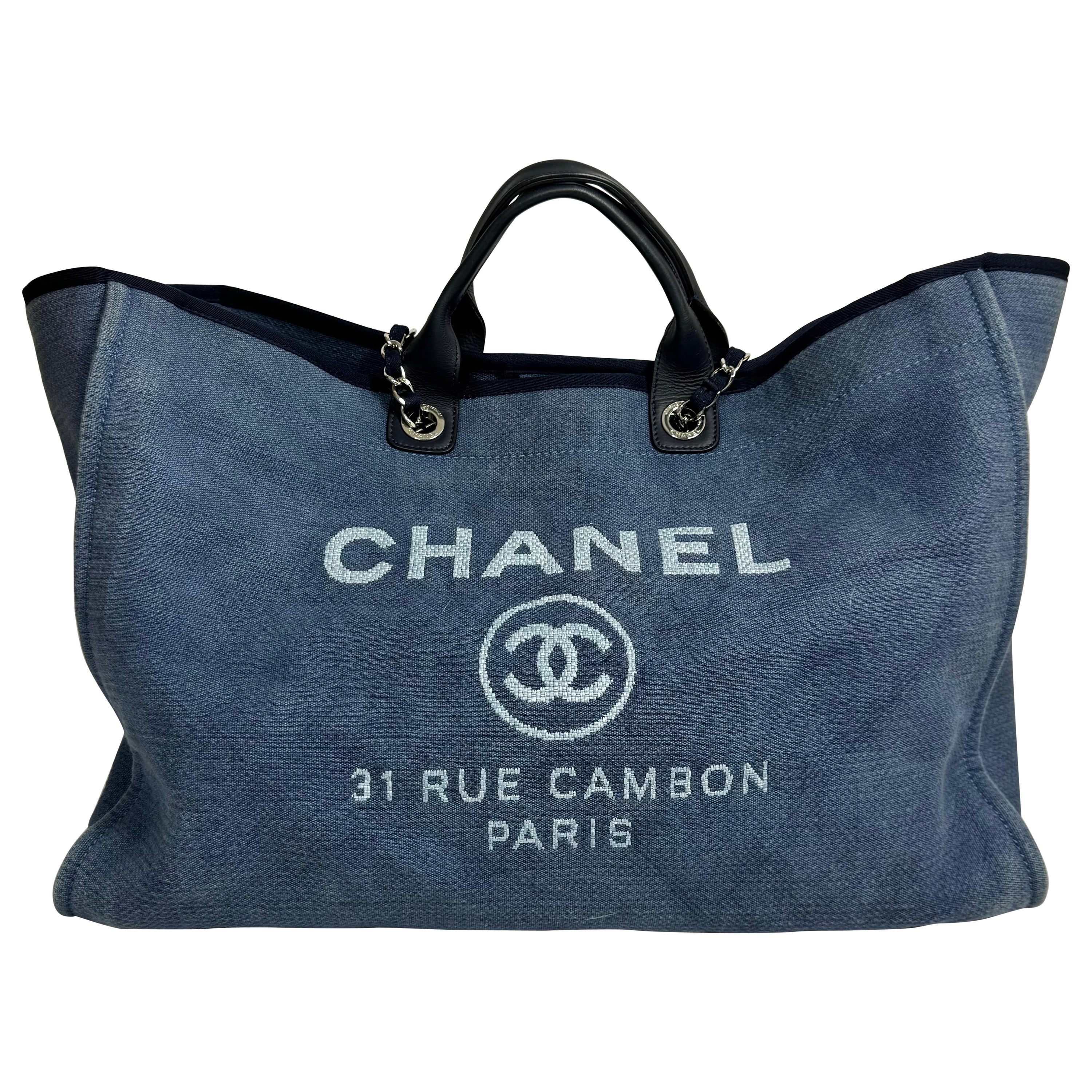Chanel Denim Blau XL Deauville Tote aus Denim - ca. 2012 im Angebot