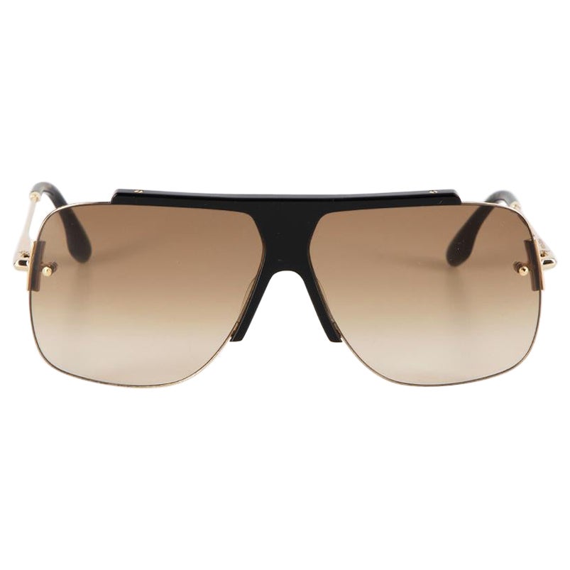 Victoria Beckham Brown Gradient Navigator Sunglasses For Sale