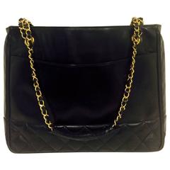 Vintage Chanel 1 Series Shoulderbag-Chain Straps 
Diamond Quilted Bottom