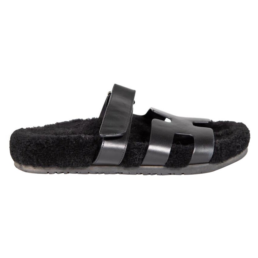 Hermès Black Leather Chypre Sandals Size IT 40 For Sale