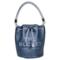 Marc Jacobs Blaue Ledertasche „The Bucket“ aus Leder