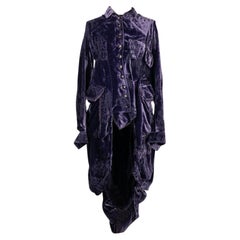 Manteau haute couture Christian Dior violet en velours de soie, 2005