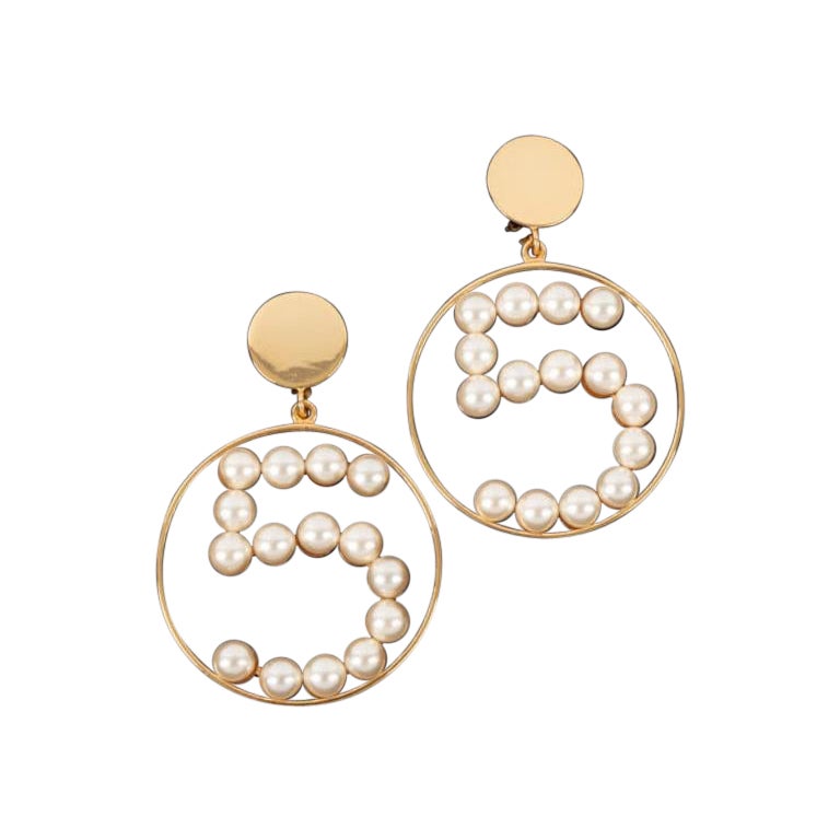 Chanel Goldene Metall-Ohrringe mit Clip, 1987 im Angebot