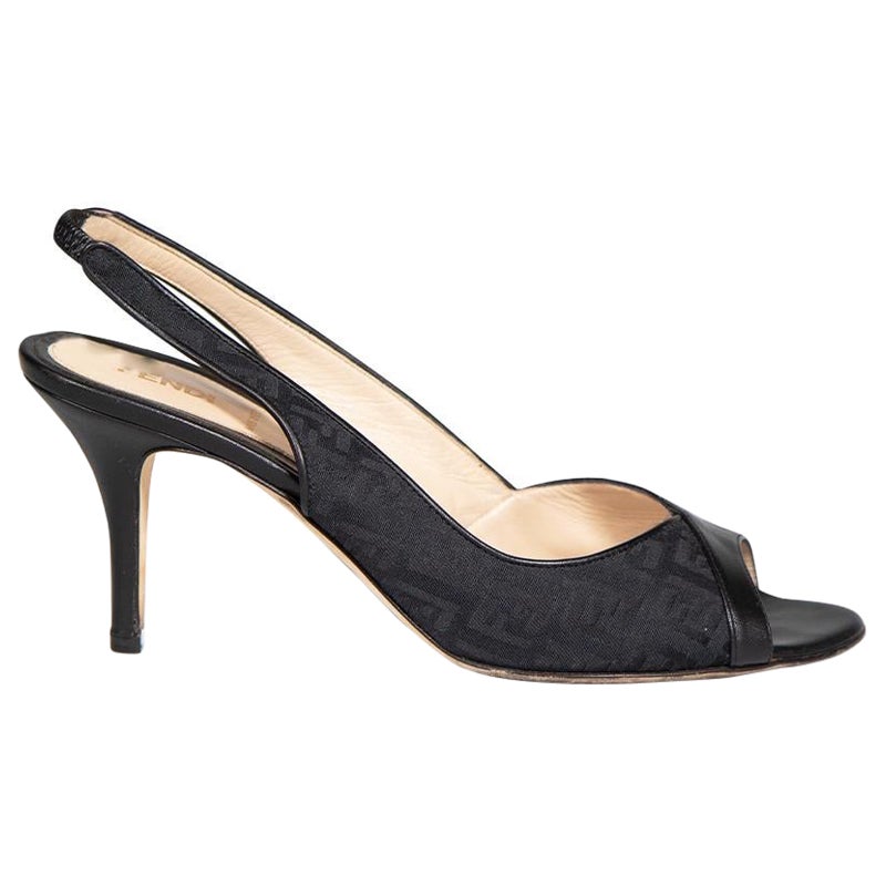 Fendi Noir FF Zucchino Slingback Sandals Size IT 38.5 en vente