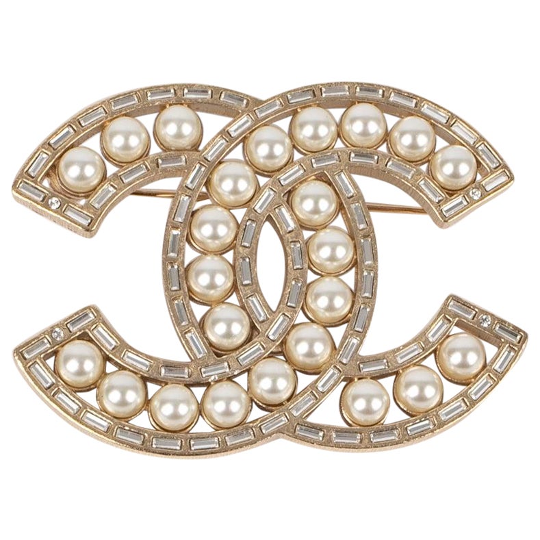 Chanel CC Brooch with Swarovski Rhinestones and Costume Pearls, 2018