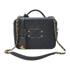 Chanel Filigree Vanity Case Quilted Caviar Gold-tone Bag