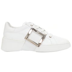 ROGER VIVIER Skate blanche vernie argentée boucle EU38.5