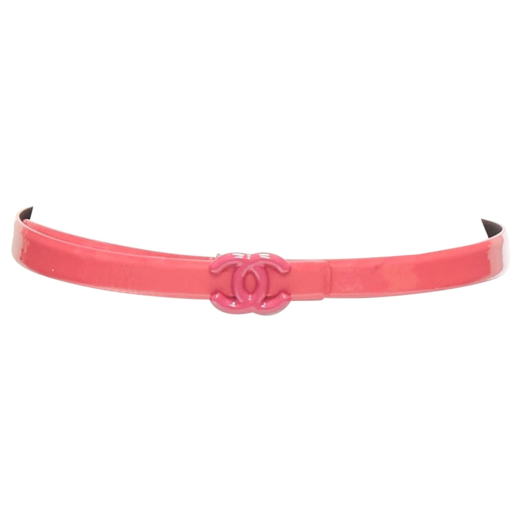 CHANEL B15P hot pink patent leather CC logo buckle skinny belt 70cm For Sale