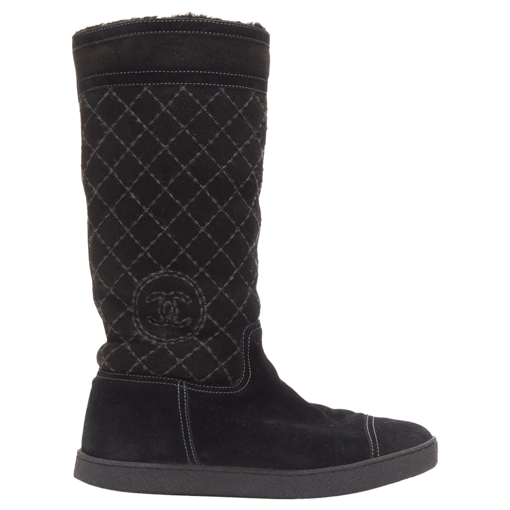 CHANEL black matelasse diamond quilt stitch suede CC logo shearling boots EU38 For Sale