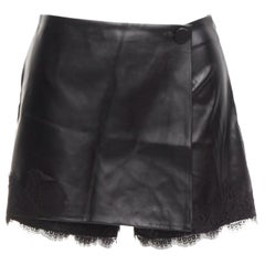 ERMANNO ScerVINO Schwarze, Veganische, schwarze, wrap-skort-Shorts aus Leder mit Spitzenbesatz IT38 XS