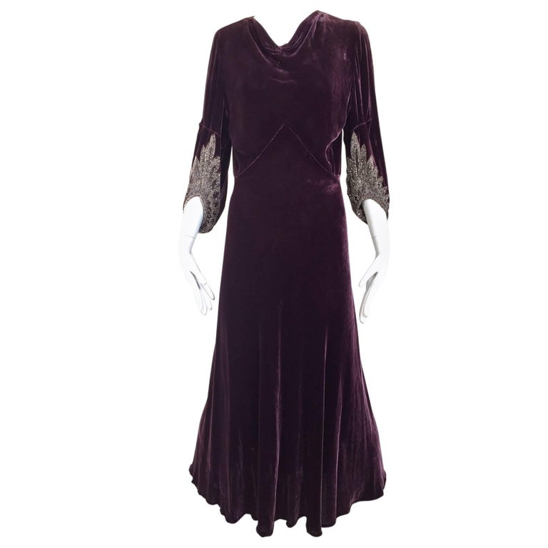 1930s Eggplant silk velvet gown For Sale at 1stdibs