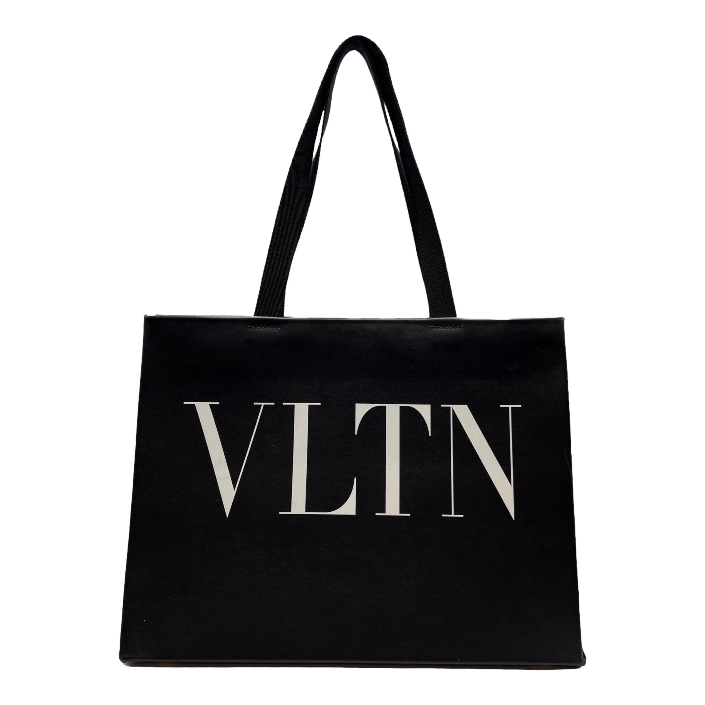 Borsa A Spalla Valentino Shopper VLTN Rigida Nera For Sale