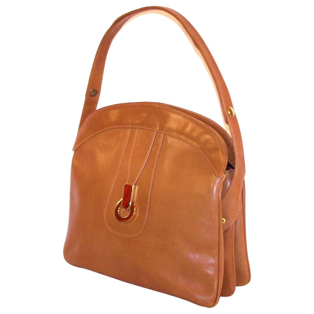 Classic 1970's Italian Leather Adjustable Strap Handbag