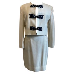 Suits Moschino Cheap and Chic