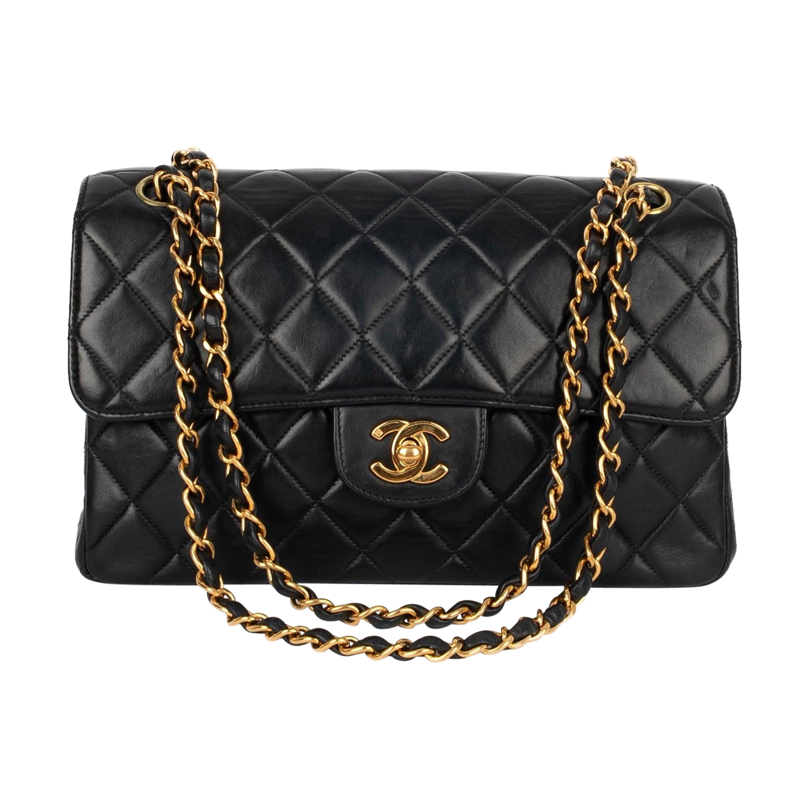 Bolso Chanel Timeless de piel acolchada negra, 1996/1997 en venta