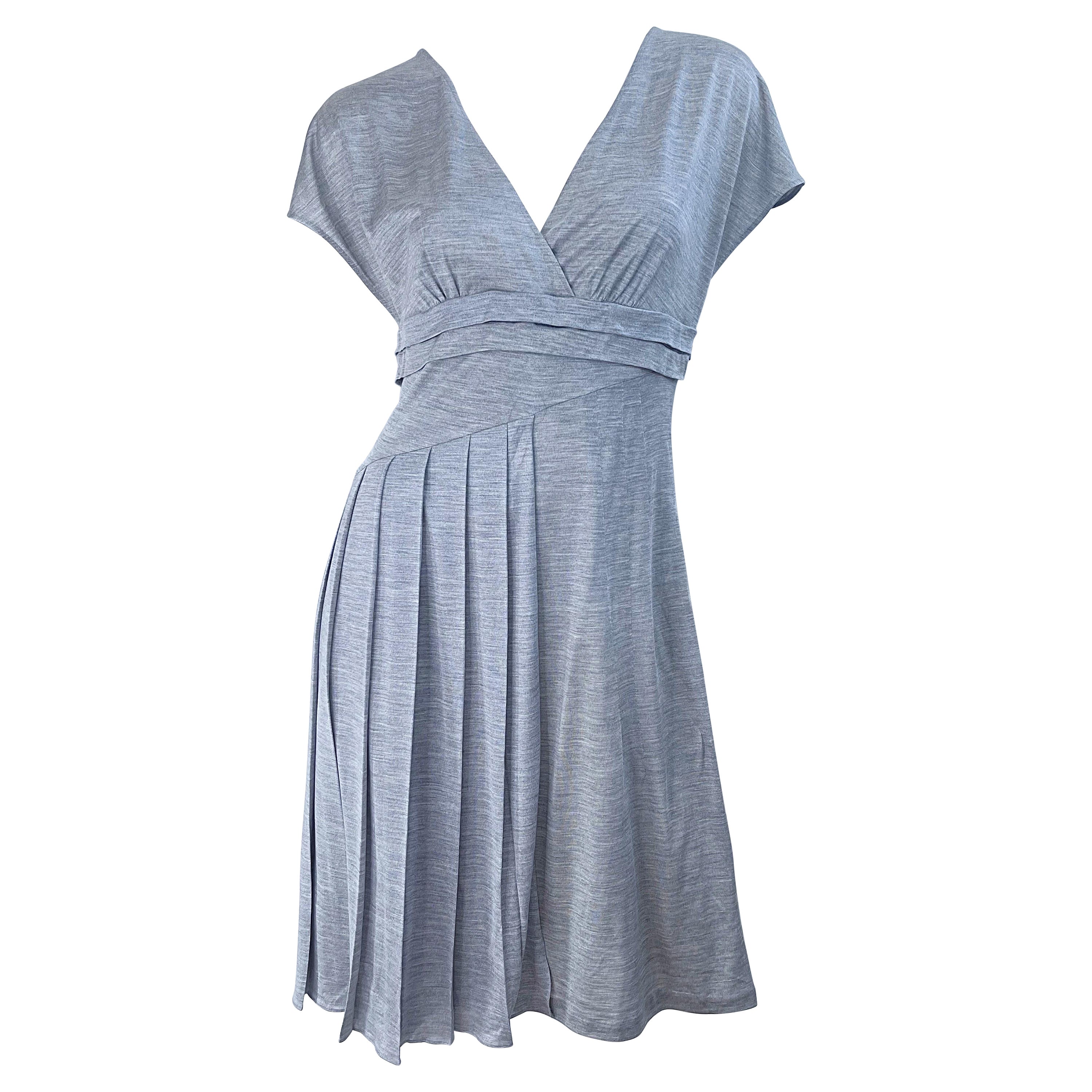 Christian Dior by John Galliano Spring 2007 Size 8 Grey Silk Short Sleeve Dress For Sale