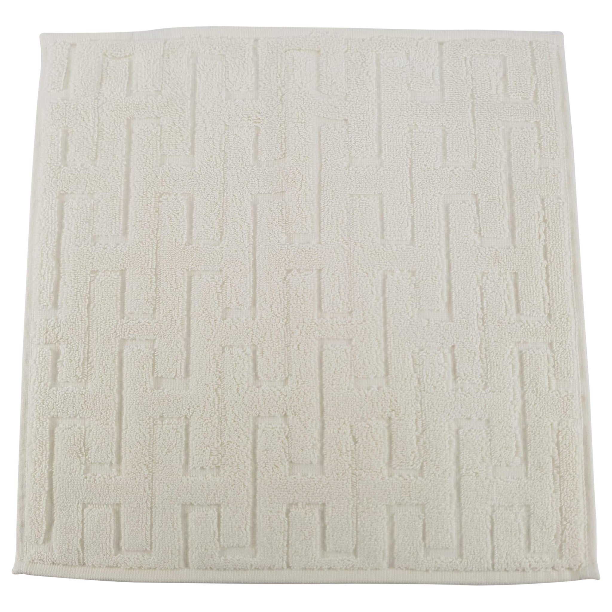Hermes Naturel sheared terry cloth 2 Stairs washcloth For Sale