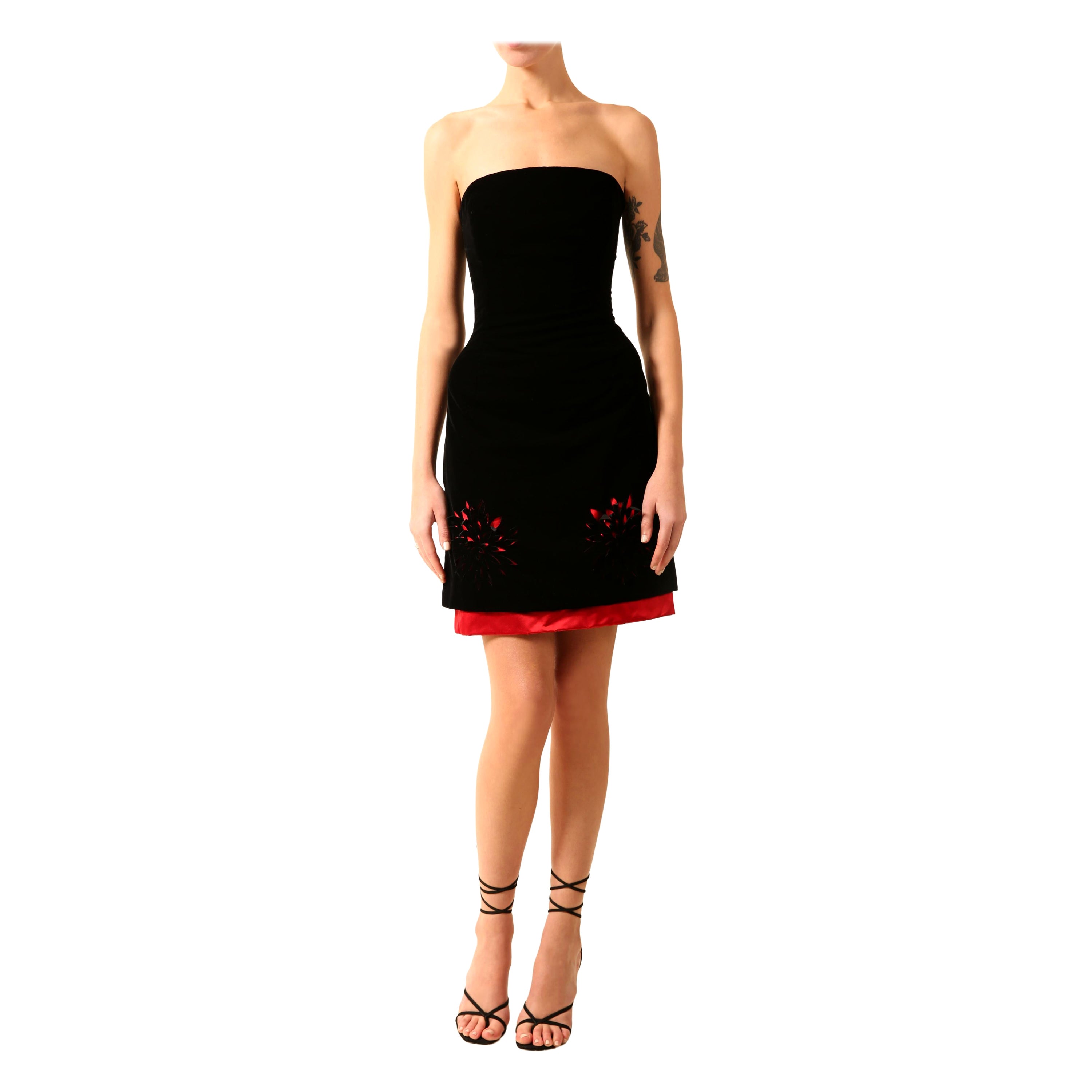 Carolina Herrera black velvet red satin strapless cut out floral bustier dress  For Sale