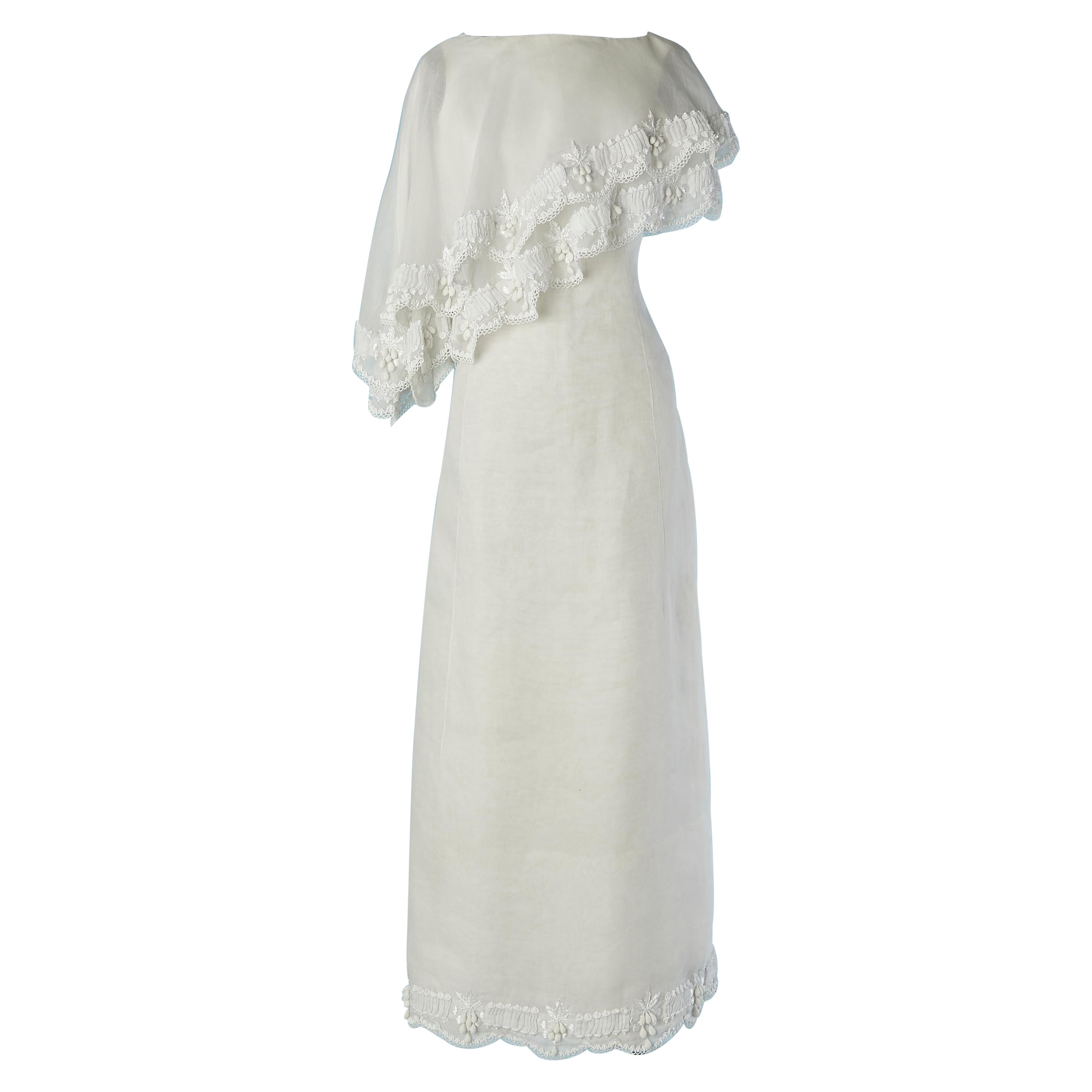 Organdy wedding dress with asymmetrical cape with embroideries Circa 1960's/70's For Sale