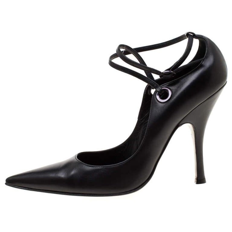 Casadei Black Leather Pointed Toe Ankle Strap Pumps Size 40 For Sale