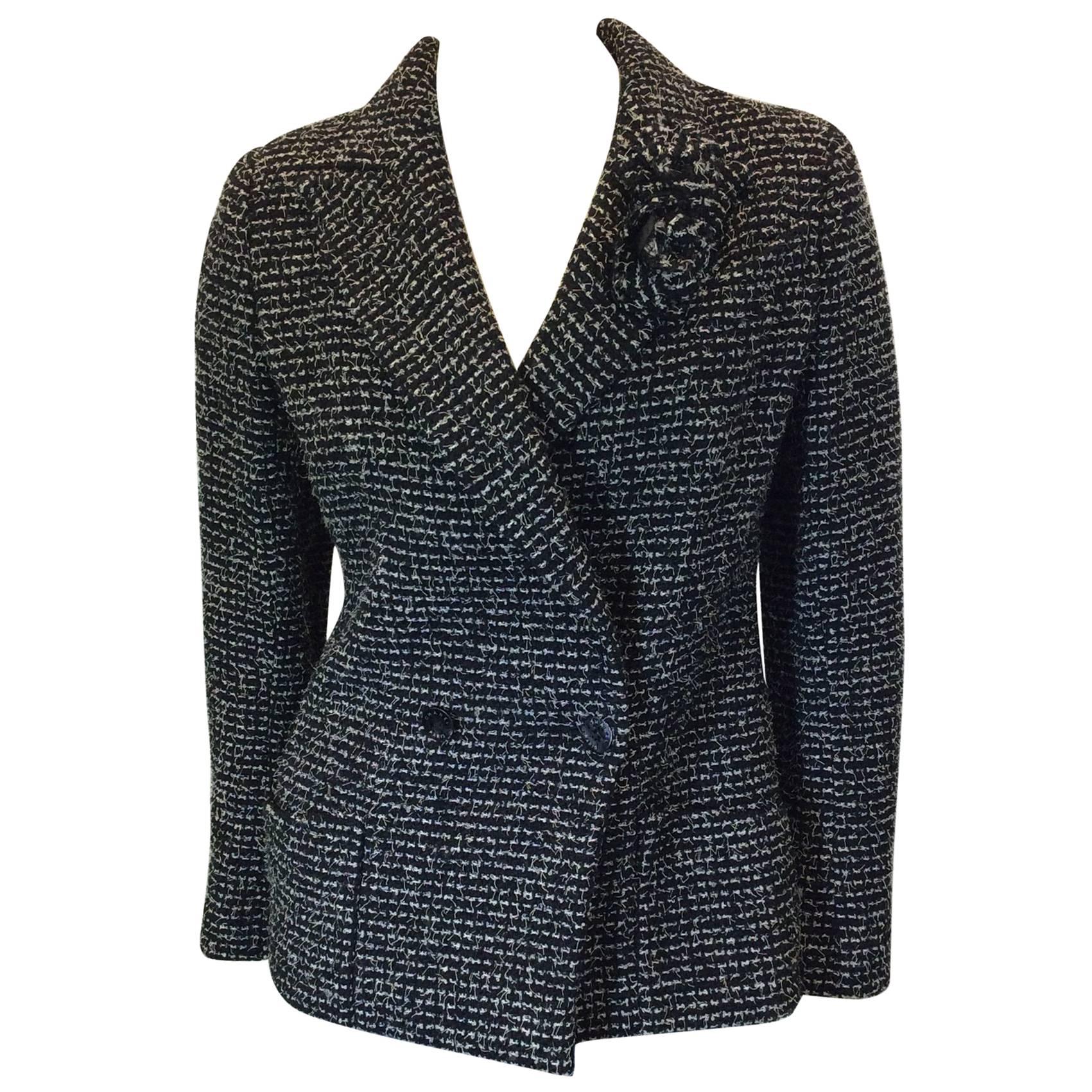 Chanel Black and White Sequined Tweed Jacket with Florettes For Sale
