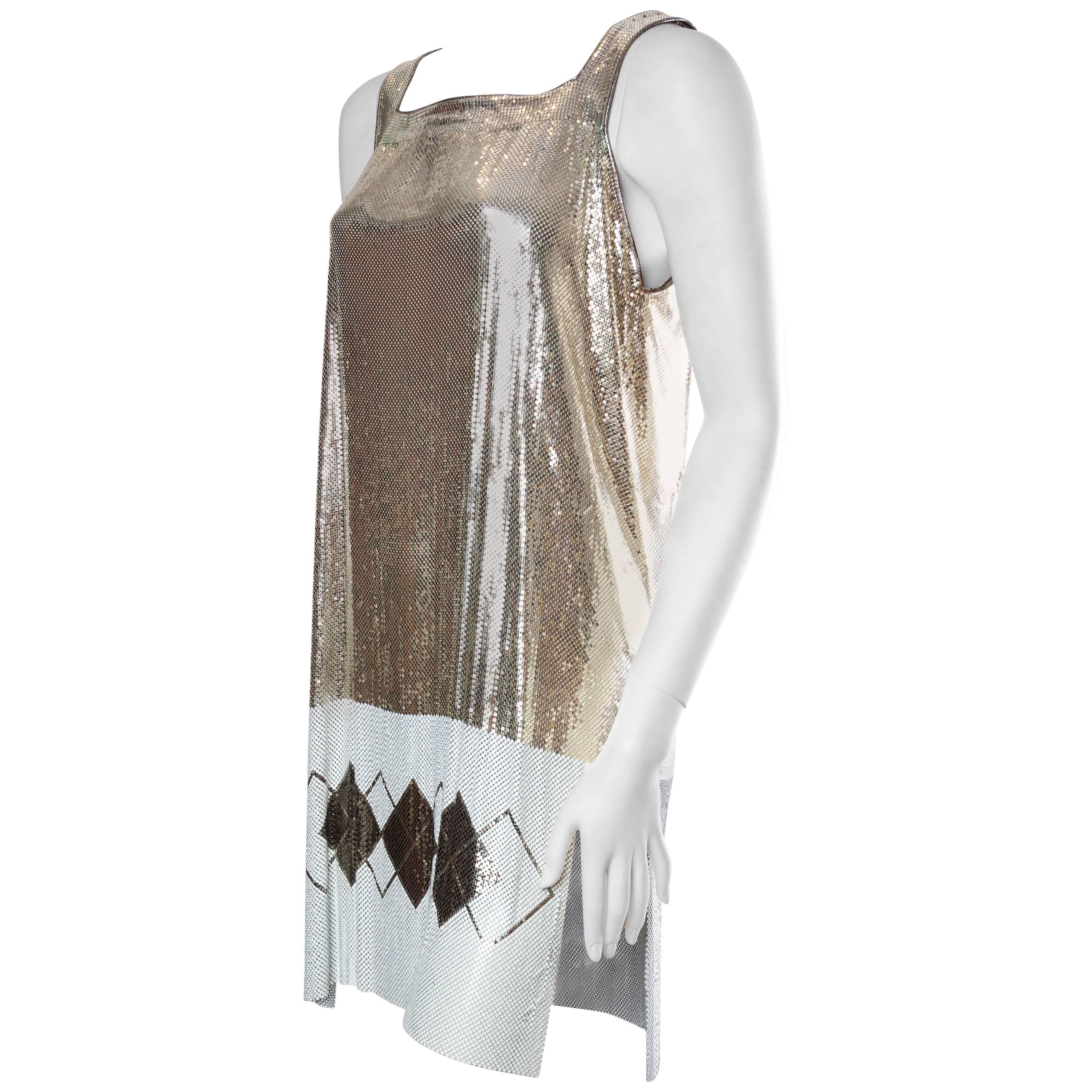MORPHEW COLLECTION Silber & Weiß Metall Mesh Deco gemustert  Cocktail-Kleid Wit im Angebot