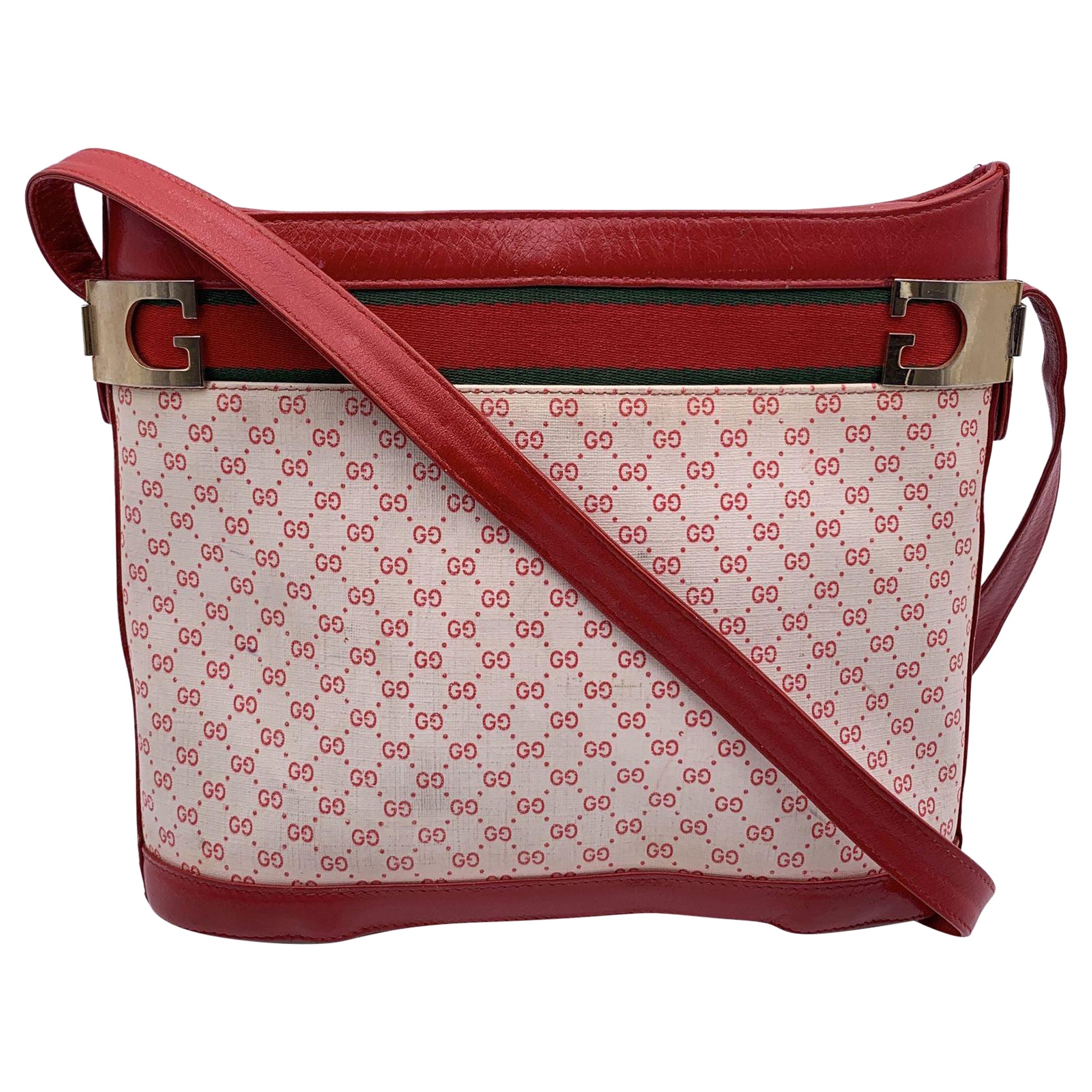 Gucci Vintage White and Red Monogram Canvas Bucket Shoulder Bag For Sale