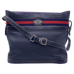 Gucci Vintage Blaue Eimer-Umhängetasche aus Leder mit Webstreifen