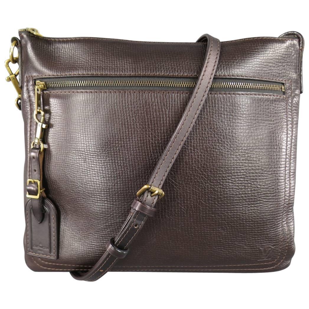 LOUIS VUITTON Brown Utah Textured Leather Sac Plat Messenger Bag