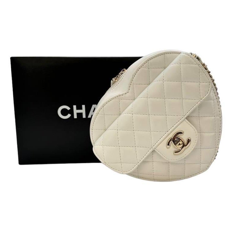 Chanel Heart Medium Bianca Borsa A Spalla  For Sale