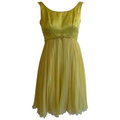 Lovely Yellow Vintage Dress (s)