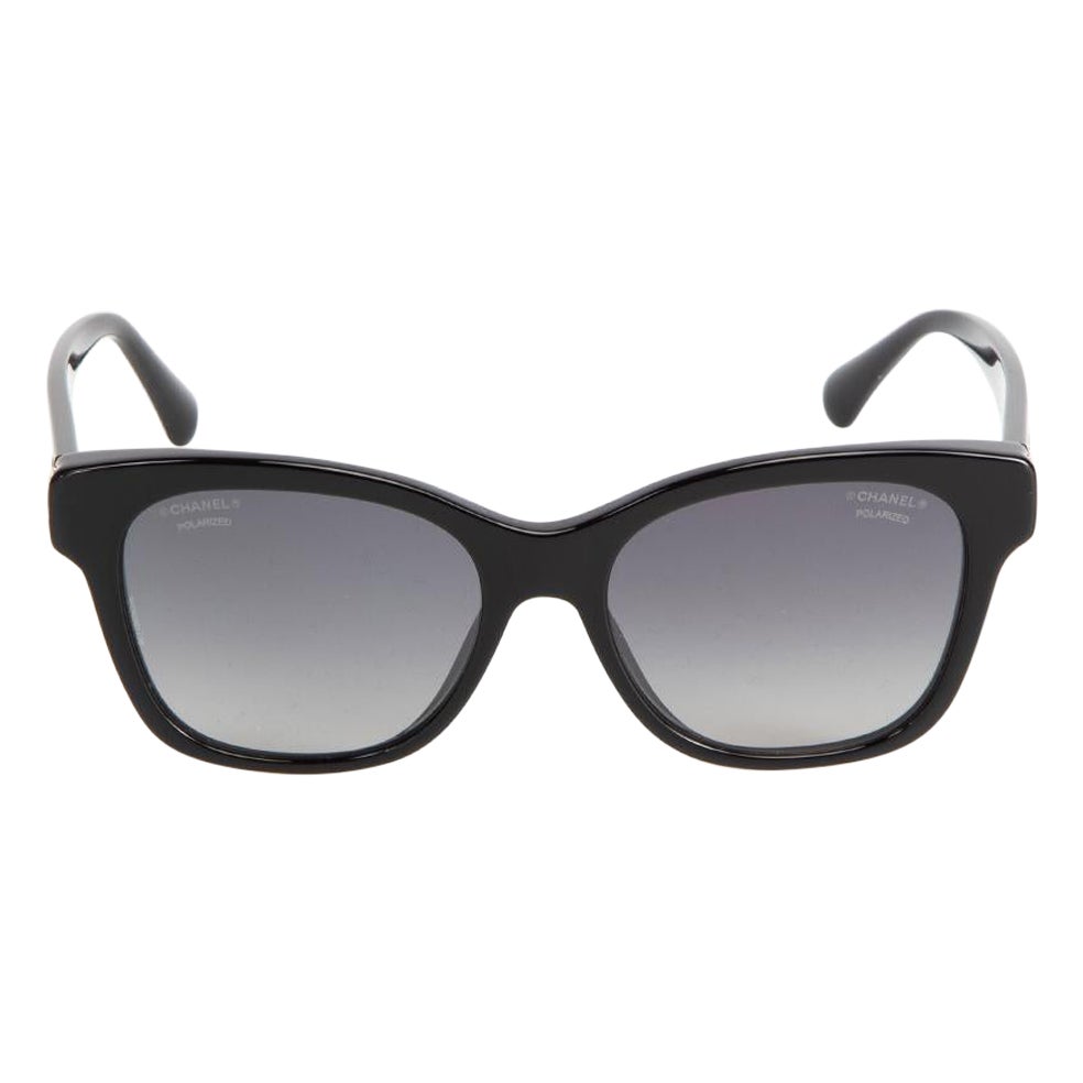 Chanel Black Square Wayfarer Sunglasses For Sale
