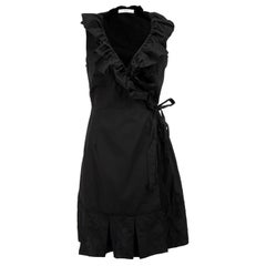 Prada Schwarzes Kleid mit Rüschenkragen Größe M