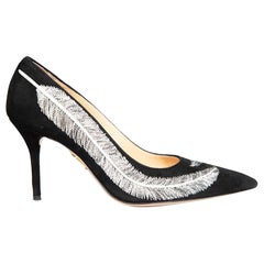 Charlotte Olympia Schwarze Wildleder-Pumps mit Federn Größe IT 36