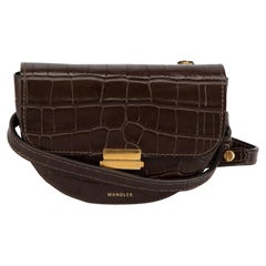 Wandler Borsa da cintura in pelle marrone con stampa in rilievo