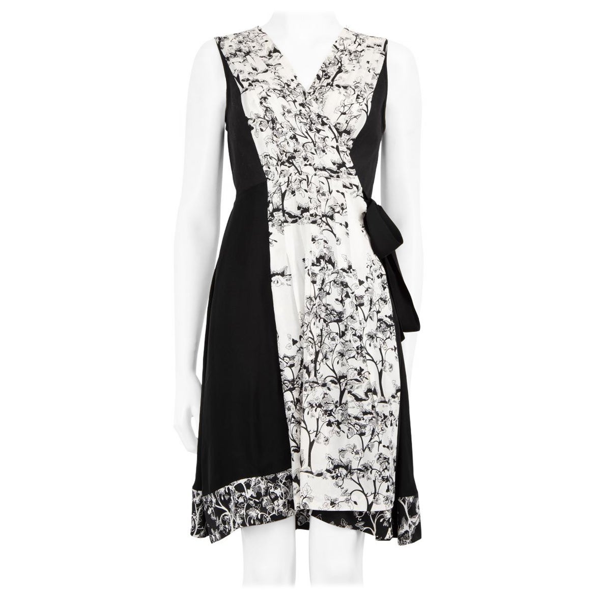 Diane Von Furstenberg Black Floral Pattern Panelled Dress Size M For Sale