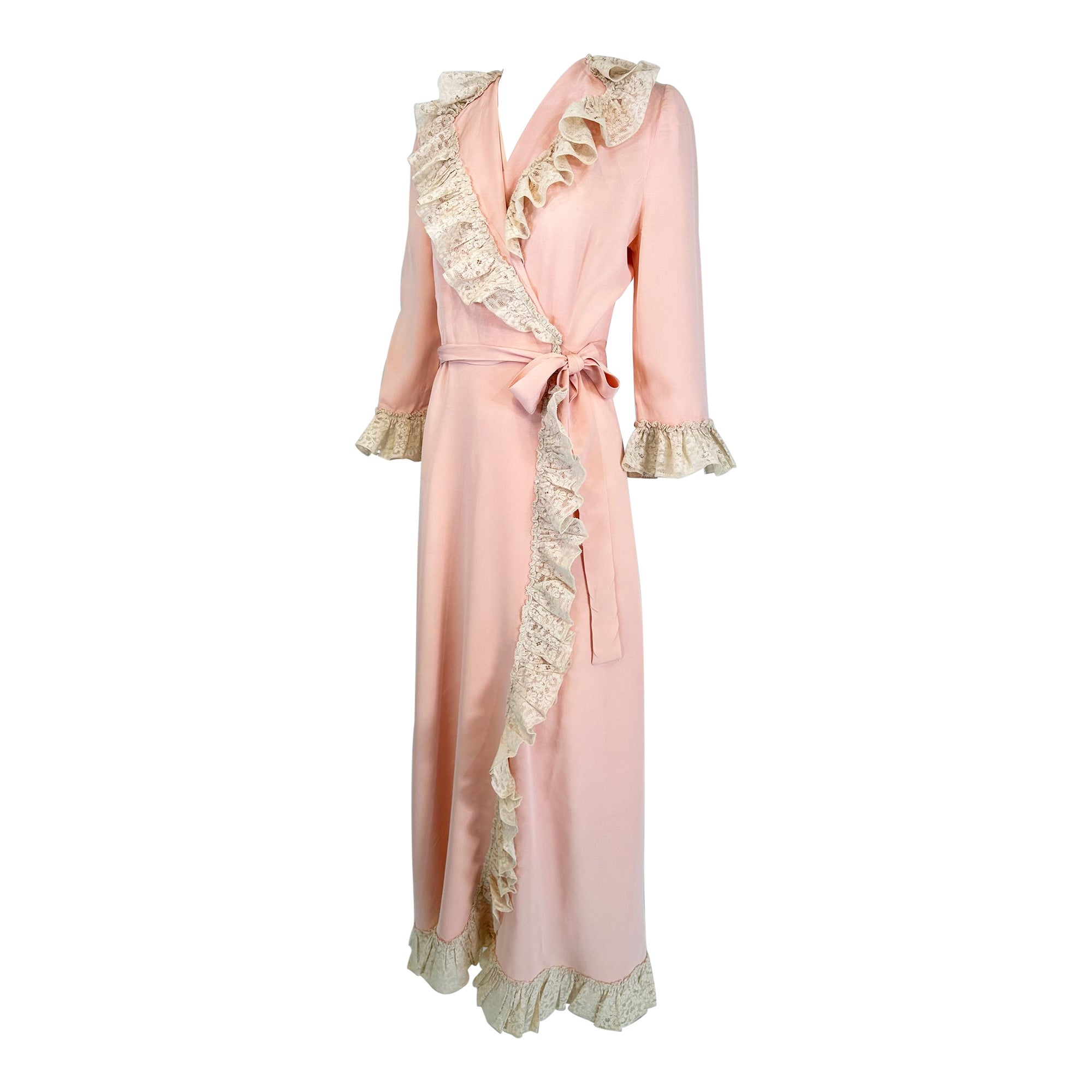 1930s-40s Pink Rayon Cream Lace Trimmed Wrap & Tie Robe For Sale