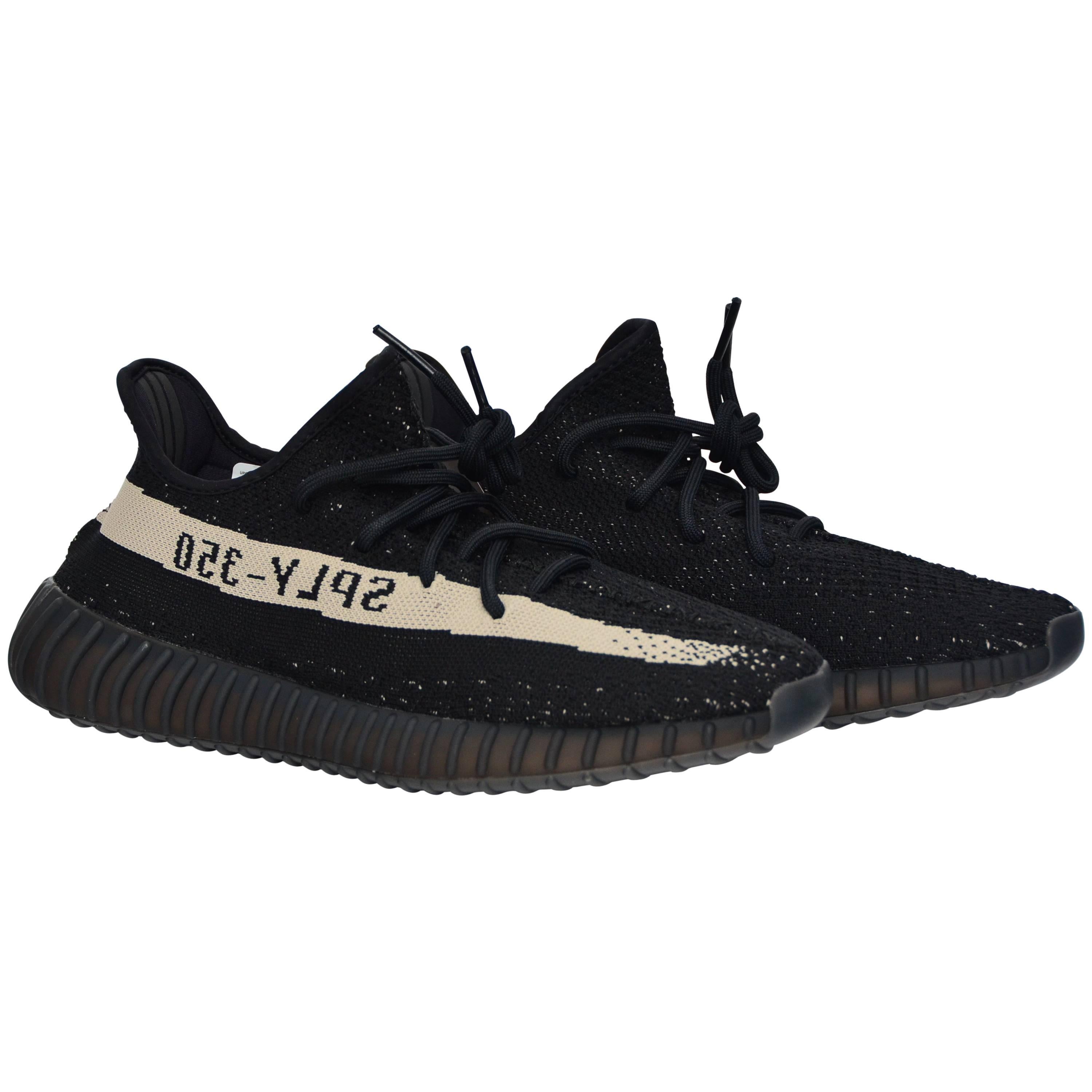 Adidas Black Yeezy Boost 350 V2  NEW Size 9.5