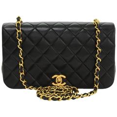 Vintage Chanel 9inch Classic Black Quilted Leather Shoulder Flap Bag Ex